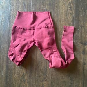 NWT alphalete aero mid rise gamet red seamless 25” leggings women’s XS